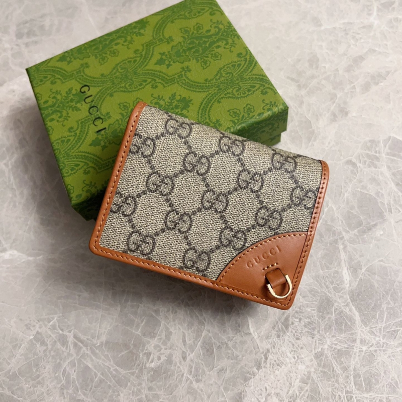 G*u*i wallets & purse